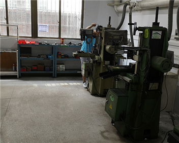 Machining centre